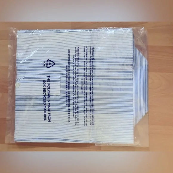 Madewell Blue and White Striped Collared Top- Size - Medium - Picture 4 of 6